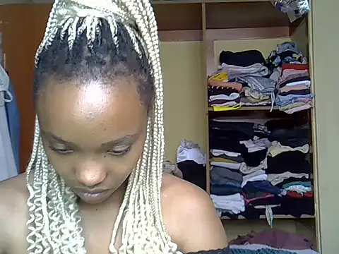 pretty jazminee1 online show from May 28, 2026, 6:21 am