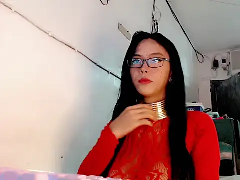 SexyHeart10inch online show from June 1, 2026, 11:10 am