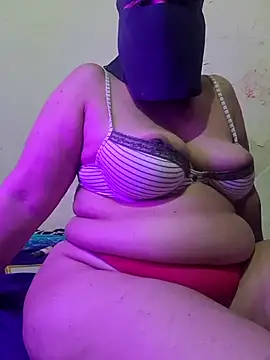 chirin sexy online show from July 25, 2026, 5:52 pm