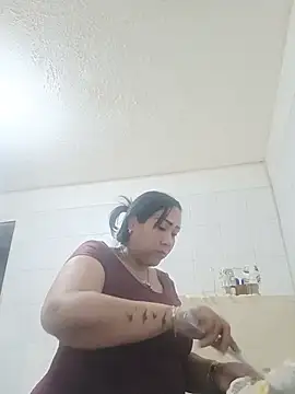 OliviaWilliamm online show from July 18, 2026, 8:28 pm