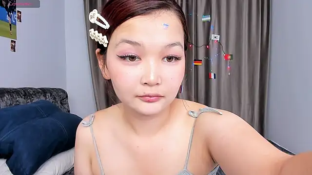 Snapshot of laylasweet_ chatting on July 21, 2026, 2:07 pm laylasweet online show from July 21, 2026, 2:07 pm