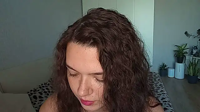 Vicki queen online show from June 30, 2026, 5:07 am