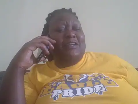 fat ebonyqueen online show from May 26, 2026, 8:23 am