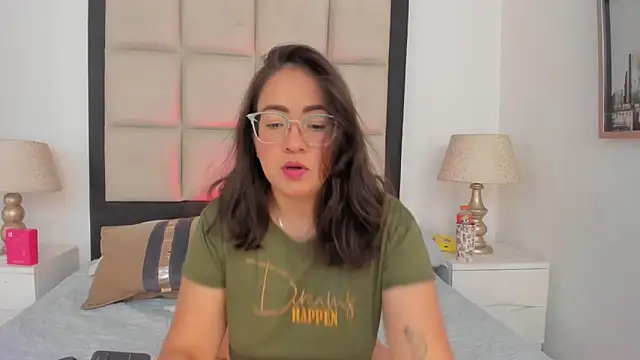 AlissBluumm online show from July 28, 2026, 11:37 pm