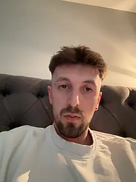 boyfriends24h online show from June 1, 2026, 4:56 am