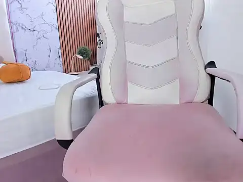 Monika teenn online show from July 28, 2026, 8:52 pm