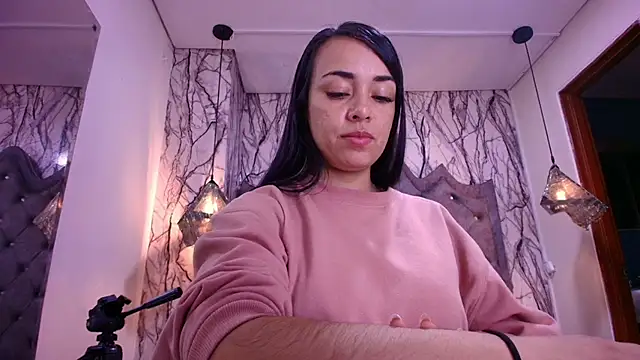 Queen Nyxx online show from June 16, 2026, 2:11 am