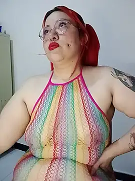 bruja sscarlata online show from May 27, 2026, 6:15 pm