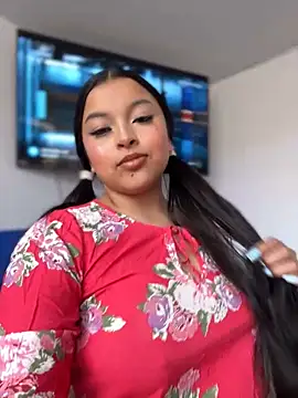 Snapshot of ChloeMilky chatting on May 23, 2026, 8:30 pm ChloeMilky online show from May 23, 2026, 8:30 pm
