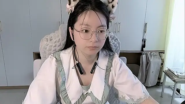 Erya-369 online show from May 23, 2026, 6:56 am