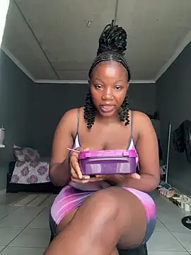 Snapshot of sweetuna24 chatting on May 21, 2026, 2:03 pm sweetuna24 online show from May 21, 2026, 2:03 pm