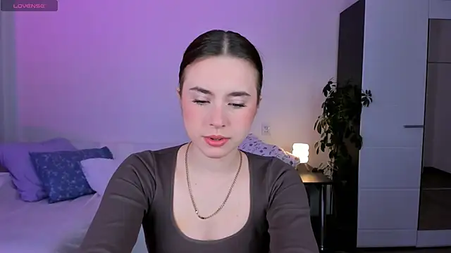 Lilit Dream online show from June 16, 2026, 3:39 am