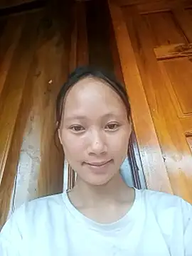 hellenmay11 online show from June 7, 2026, 9:58 am
