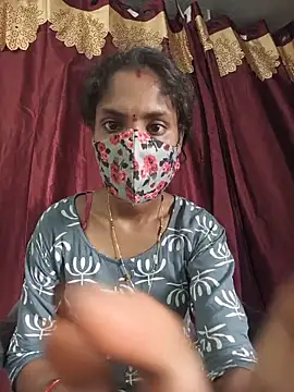 reshma124 online show from June 8, 2026, 4:57 am