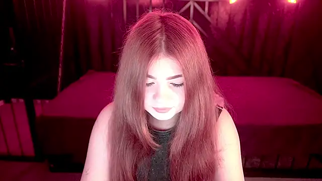 RosaAmour online show from June 15, 2026, 6:51 pm
