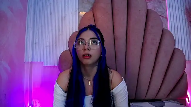 Kyomi Hunt online show from July 26, 2026, 4:41 am