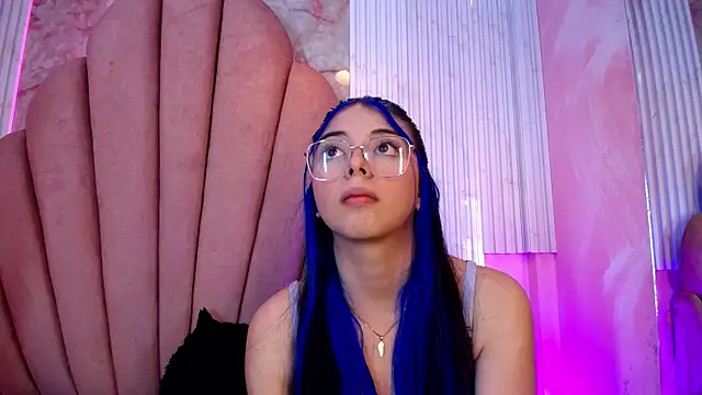 Kyomi Hunt online show from July 24, 2026, 4:08 am