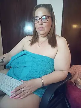 Kataleyamilf69  online show from July 28, 2026, 4:39 pm