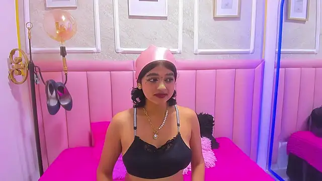 velvet girll online show from July 6, 2026, 1:40 pm