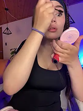 Snapshot of Angela_pink18 chatting on May 28, 2026, 7:42 pm Angela pink18 online show from May 28, 2026, 7:42 pm