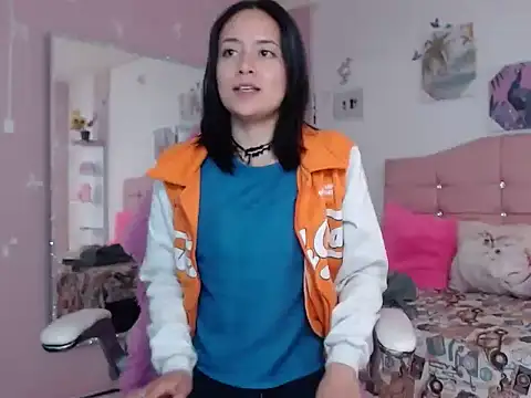 Snapshot of ivyyemerald_ chatting on May 28, 2026, 12:22 pm ivyyemerald online show from May 28, 2026, 12:22 pm