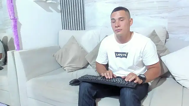 dylan viper online show from May 25, 2026, 3:17 am