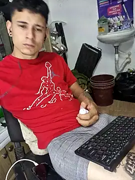 Snapshot of tom_latin chatting on July 16, 2026, 3:14 am tom latin online show from July 16, 2026, 3:14 am