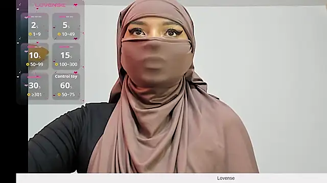 Snapshot of Samira_1 chatting on May 25, 2026, 8:07 pm Samira 1 online show from May 25, 2026, 8:07 pm