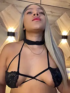 MiaBlonde1 online show from July 28, 2026, 10:31 pm