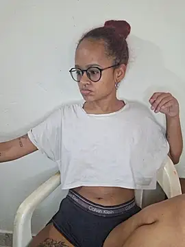Zoee-Ross online show from May 28, 2026, 8:15 pm