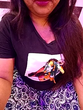 Snapshot of radhikagupta345 chatting on May 27, 2026, 9:16 am radhikagupta345 online show from May 27, 2026, 9:16 am