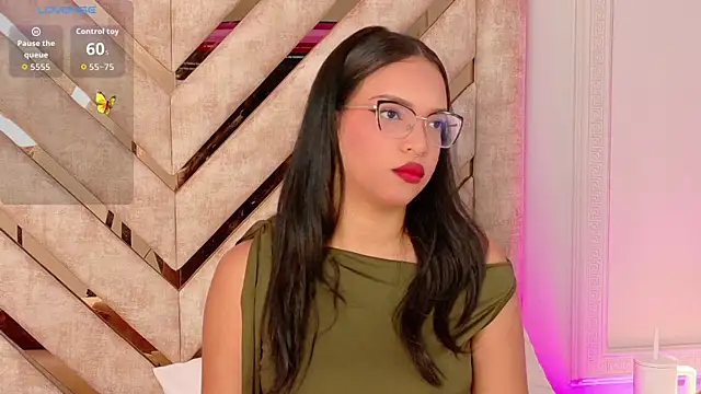 Maddy-Dove online show from July 24, 2026, 3:35 am