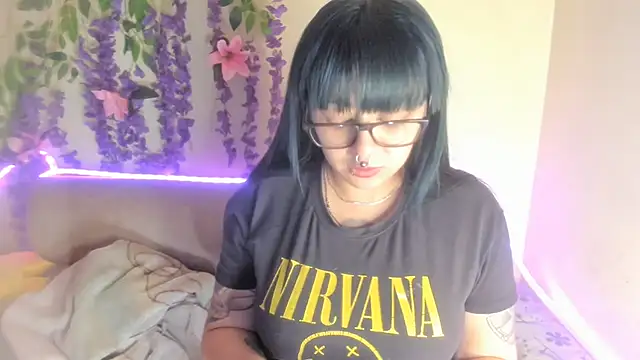 Bubblesquirtt online show from June 21, 2026, 10:37 pm