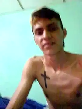 Emiiliaano online show from May 30, 2026, 6:24 pm