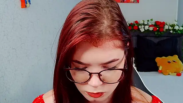 MelissaMay   online show from July 19, 2026, 10:28 pm
