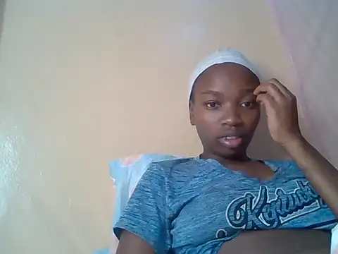 aliana082169 online show from July 25, 2026, 8:00 am