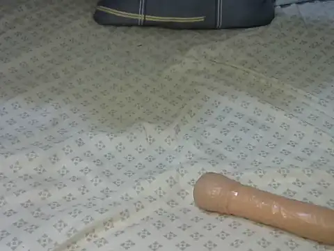 sexy laura2 online show from July 28, 2026, 2:24 pm