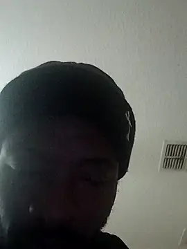 Snapshot of Keepemwett chatting on June 21, 2026, 8:36 pm Keepemwett online show from June 21, 2026, 8:36 pm