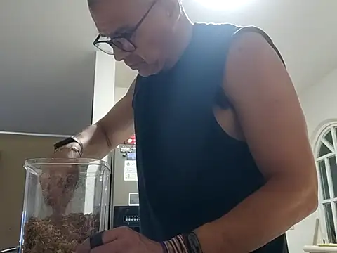 Gaceru01006 online show from July 23, 2026, 2:42 am