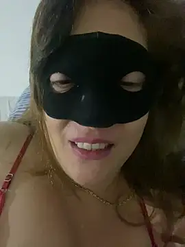 lulupiecitosamor online show from July 26, 2026, 10:22 am
