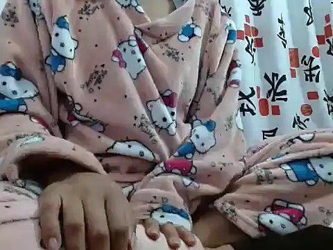 Estefanycute online show from June 9, 2026, 11:06 pm