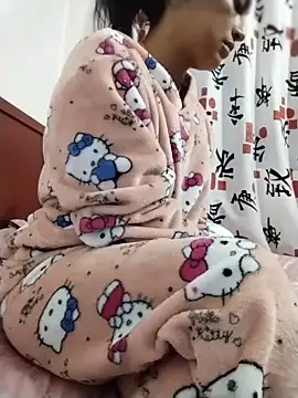 Estefanycute online show from June 19, 2026, 11:49 am