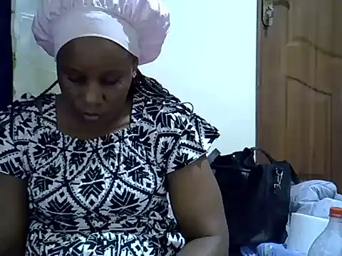 crazybeibe online show from July 13, 2026, 3:44 pm