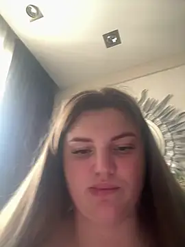 Sweetyy Candyyy online show from June 1, 2026, 11:43 am