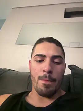 Gugostoso04 online show from May 27, 2026, 1:04 am