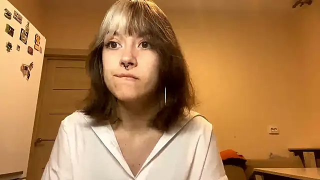 YourFavoriteAltgirl online show from May 24, 2026, 9:36 pm