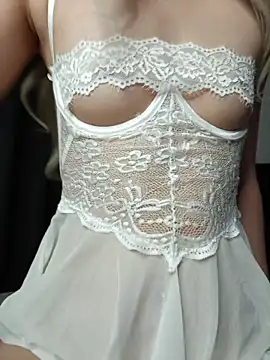 sofi diaz1 online show from July 18, 2026, 9:45 pm
