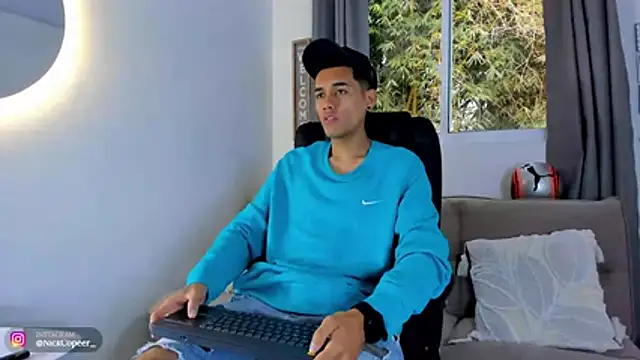 NickCopeer  online show from July 6, 2026, 12:56 pm