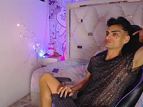 Liam bedoya online show from May 25, 2026, 4:45 am