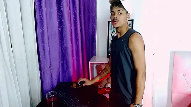 Angel foxc13 online show from July 11, 2026, 3:07 am